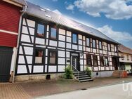 Zwei Haushälften - Ein starkes Investment: Vielseitiges Mehrfamilienhaus mit großem Potenzial - Kalefeld
