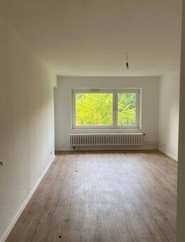 Frisch Saniert! Schöne 3 Zimmer Wohnung - Itzehoe