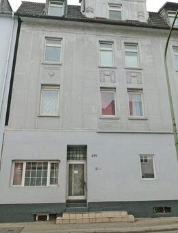 Teilsaniertes Mehrfamilienhaus mit guter Anbindung in zentraler Lage - Essen