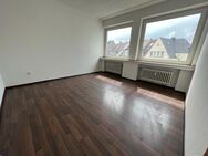 Helle Balkonwohnung mit Wohlfühlcharakter ! - Köln