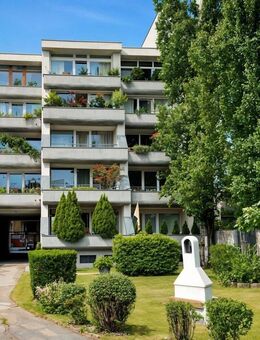 Loftartige 2-Zimmer Wohnung mit 2 Loggien und 2 PKW-Stellplätzen in Neukölln - Berlin