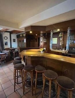 Historisches Fachwerkjuwel mit Gaststätte und drei Wohneinheiten - Dörentrup