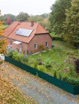 Geschmackvoll renoviertes Wohnhaus mit schönem Garten -- technisch auf neustem Stand! - Wehrbleck