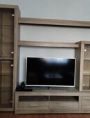 Wohnwand und Couchtisch in 06779