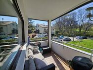 Charmante, helle und modernisierte 3,5-Zimmer-Wohnung mit Balkon/Loggia + Einzelgarage - Esslingen (Neckar)