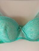 Schöner BH, Gr. 70B, türkis in 40210