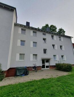 Frisch renoviert- gestrichen und tapeziert! - Braunschweig