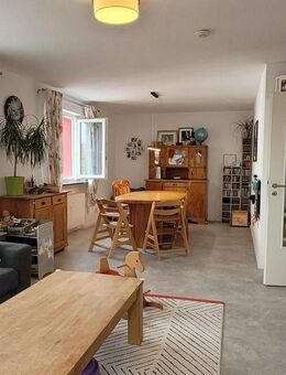 Attraktive 3-Zimmer-Wohnung mit Balkon und moderner Einbauküche - Lohr (Main)