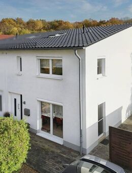 Moderne Doppelhaushälfte mit großem Garten und Doppelgarage! - Arnsberg