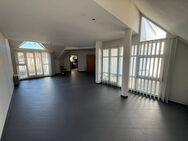 Großzügige helle 2 Zi. Wohnung, 2 Balkonen, Einbauküche und optionalem TG-Platz, Stadtmitte - Lahr (Schwarzwald)
