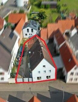 NEUER PREIS - Einfamilienhaus mit Garage und Hof - Lustadt