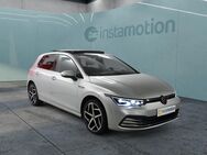 VW Golf, 2.0 TDI Style 18 IQ-LIGHT, Jahr 2020 - München