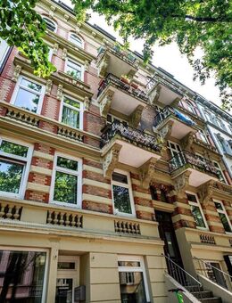 Traumhafte Altbauwohnung mit zwei Balkonen im Herzen Eimsbüttels! ++courtagefrei++ - Hamburg