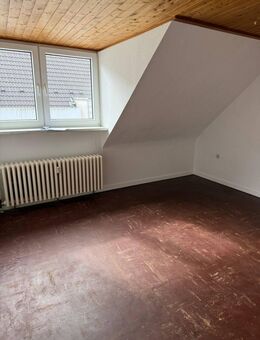 kleine aber feine Dachgeschosswohnung in direkter Innenstadtlage - Dinslaken