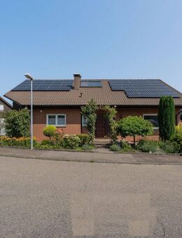 Zukunftssicher heizen - EFH + ELW mit Pelletheizung, PV-Anlage und großem Platzangebot - Donzdorf