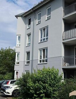 Wohlfühlwohnung mit Balkon, TG- und Außenstellplatz - Tolle Lage mit Blick auf den Park - Würzburg