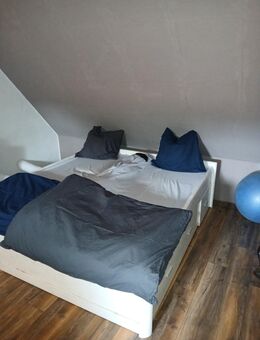 Doppelbett 2x2 m ,mit Bettkästen, Rolllattenrost - Neutrebbin
