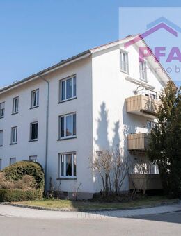 Zuhause ankommen in Singen-Nord! Charmante 2 Zi.-Wohnung im DG mit Blick auf den Hohentwiel - Singen (Hohentwiel)
