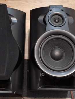 Boxen von Sony. 50 Watt Belastbarkeit, 6 Ohm, 15 cm Tieftöner. - Bad Harzburg