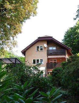 Einfamilienhaus mit eigenem Wald in idyllischer Alleinlage - Dresden