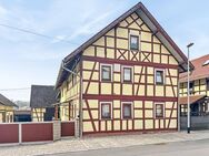 Zweifamilienhaus - Denkmalschutz - auf großzügigem Anwesen in idyllischer Lage - Hellingen