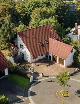 Großzügiges Einfamilienhaus mit Einliegerwohnung in ruhiger Wohnlage - Würzburg