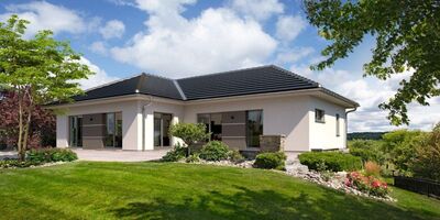 170 Quadratmeter Wohnkomfort auf einer Ebene. Info unter 0172-9547327