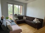 Stilvolle 2,5-Zimmer-Wohnung mit Balkon und EBK in Berlin Britz (Neukölln) - Berlin