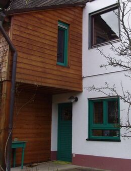 von Privat, Sofort frei, 2-Zi Wohnung im EG, Einbauküche, Terasse, eigener Garten, eigener Eingang, Carport, Zeitmiete 1 1/2 Jahre - Kalchreuth
