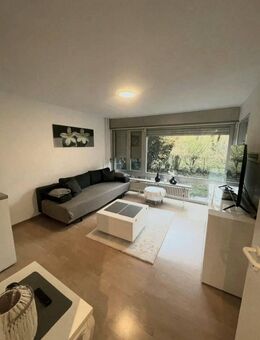 2-Zimmer-Gartenwohnung mit Terrasse und Lift in München-Moosach - München