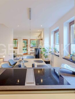 ENGEL & VÖLKERS - Ankommen & Wohlfühlen: Zentrale Lage, familienfreundlich & modern - Kirchseeon