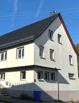 Großzügige DHH mit 2 Wohneinheiten und Ausbaupotential im DG - Garage und Stellplatz - Schwäbisch Gmünd