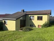 Wohnhaus mit Garten und Garage in Gosheim - Gosheim