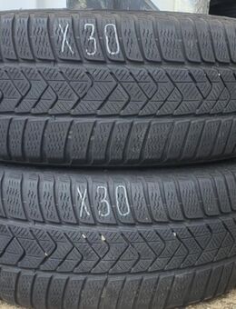 2x Winterreifen Pirelli Sottozero 3 (RSC) 225/45 R17 91H Dot2218 5-5,5mm X30 - Euskirchen Zentrum