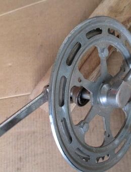 Fahrrad Oldtimer Kettenblatt mit Kurbelgarnitur 28 Zoll. - Volketswil