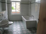 Objekt-Nr.: 5024 - vermietete 4-Zimmer-ETW im 2. OG mit Balkon, Wanne und Abstellraum in Plauen (Preißelpöhl) - Plauen