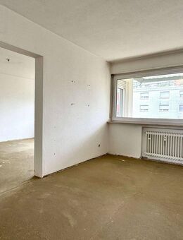 Modernisieren. Einziehen. Wohlfühlen. - Ihre neue 4,5- Zimmer-Wohnung in attraktiver Lage! - Sindelfingen