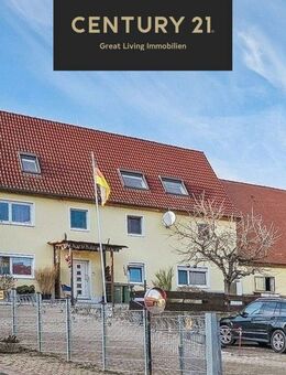 Wohntraum für Mehrgenerationen und Autoliebhaber - Roßtal