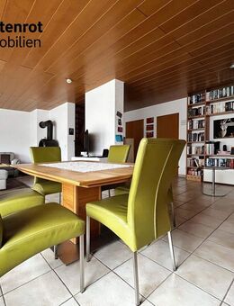 Tür auf. Herz rein. Zuhause sein. 4 helle Zimmer auf 110 m². Plus großen Hobby- raum. Hohe Garage. - Ditzingen