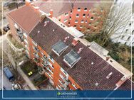 Bestlage Eimsbüttel: Attraktive, rückwärtig gelegene 2-Zi.-Wohnung mit Süd-West-Loggia, Keller und Dachboden - Hamburg