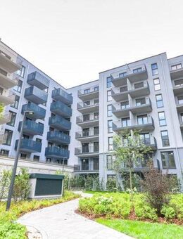 Lichtdurchflutete Eleganz mit Balkon - stilvolle 2-Zimmer-Wohnung mit moderner Einbauküche - Frankfurt (Main)