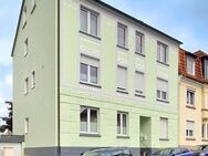 Auch für Kapitalanleger geeignet. Gepflegte 2 Zimmer Dachgeschoßwohnung mit Loggia - Solingen (Klingenstadt)