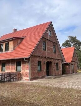 Neubau Fachwerk-Ensemble auf weitläufigem Natur- und Waldgrundstück - Prezelle