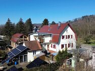 Charmante Doppelhaushälfte mit vielen Extras in sehr gutem Unterhaltszustand - Schopfheim