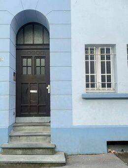 202526 Holzdielen, Stuck und hohe Decken für stilvolles Wohnen in schönem Gründerzeithaus - Wuppertal