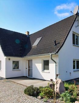 Gepflegtes Einfamilienhaus in Massivbauweise mit modernem Komfort und großem Grundstück - sofort bezugsfertig! - Eberswalde