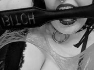 domiantes gothic girl sucht notgeile schwanzwichser mit lust auf mehr - München