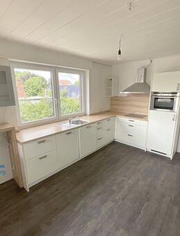 Citynahe Penthousewohnung m. Küche, 2 Balkonen u. 2 Stellplätzen in Cloppenburg! - Cloppenburg