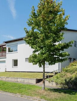 Einfamilienhaus in Hofgeismar - Großzügiges Grundstück, Toplage & Ausbaupotenzial - Hofgeismar