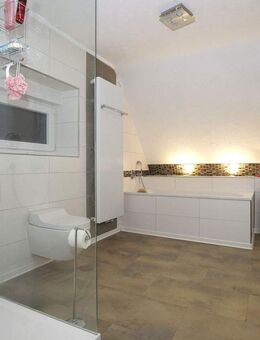 Kirchberg: Sanierte DHH für max. 3 Personen - Pirmasens